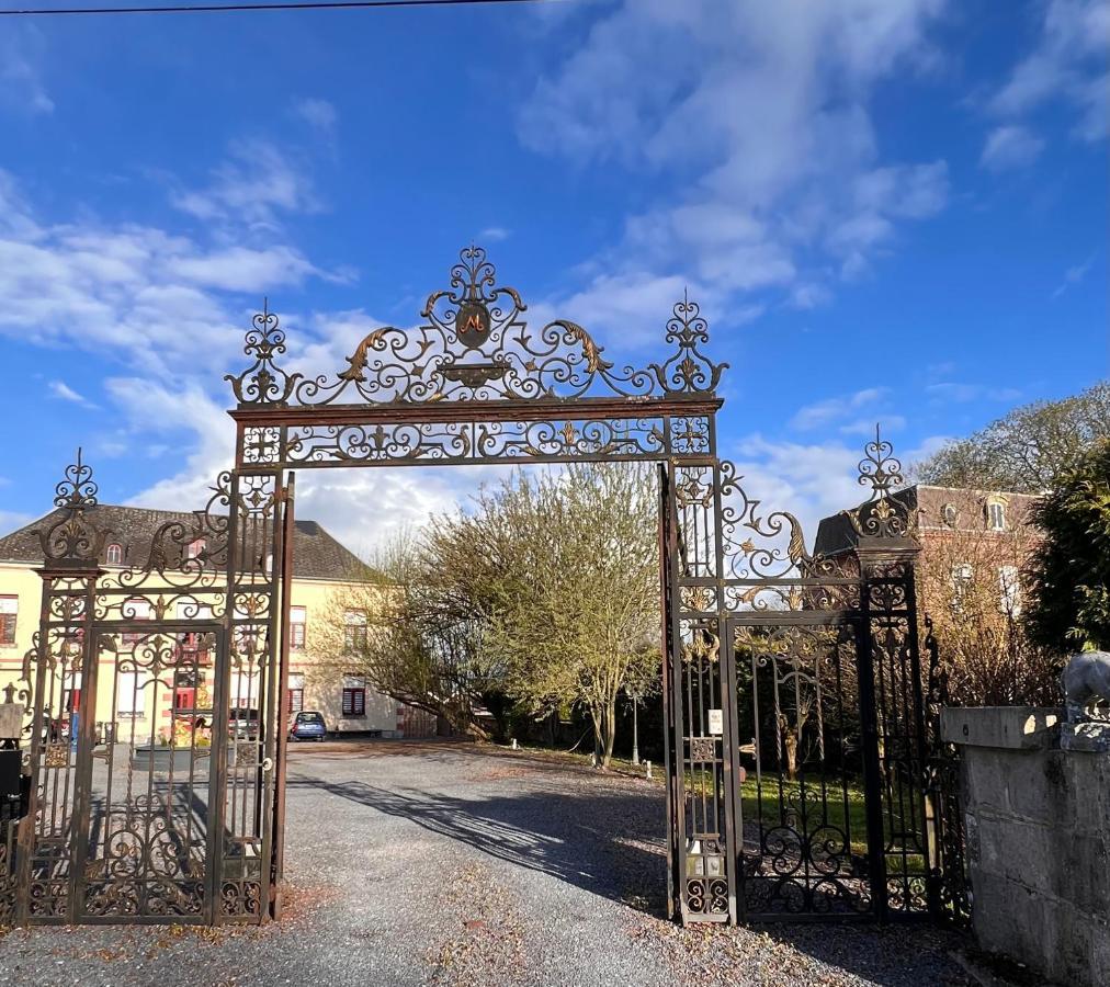 Domaine Des Anges Bed & Breakfast Avesnes-sur-Helpe Dış mekan fotoğraf