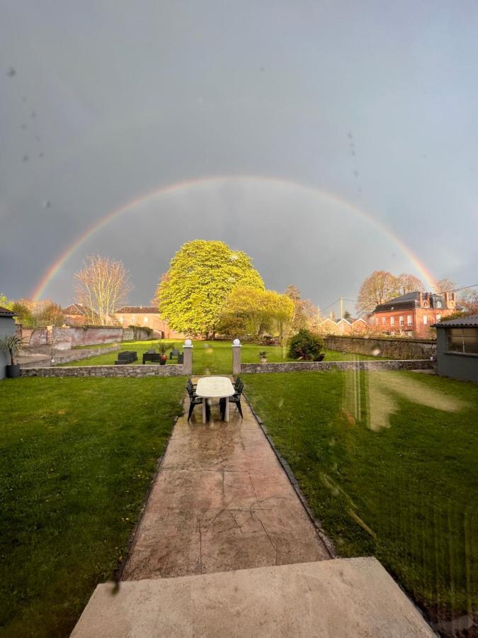 Domaine Des Anges Bed & Breakfast Avesnes-sur-Helpe Dış mekan fotoğraf
