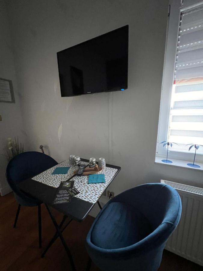 Domaine Des Anges Bed & Breakfast Avesnes-sur-Helpe Dış mekan fotoğraf