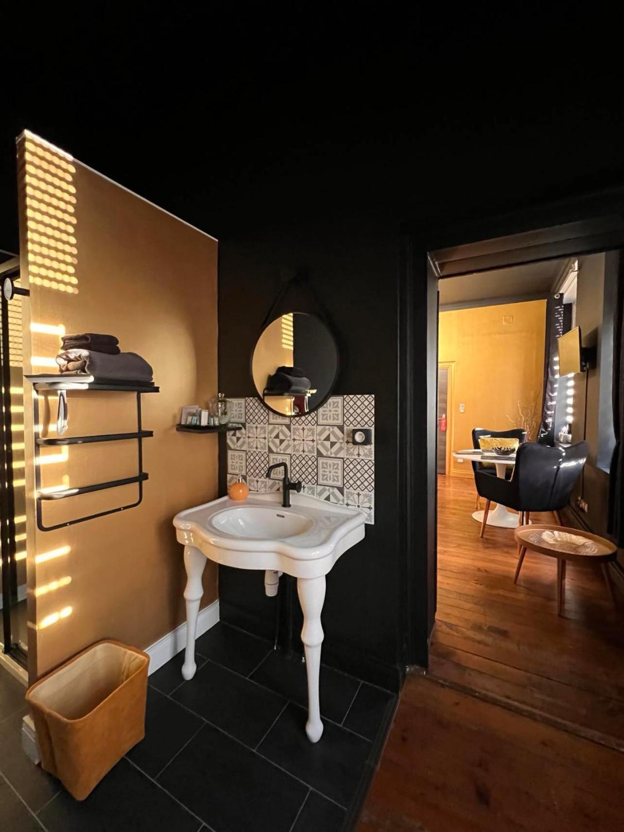 Domaine Des Anges Bed & Breakfast Avesnes-sur-Helpe Dış mekan fotoğraf